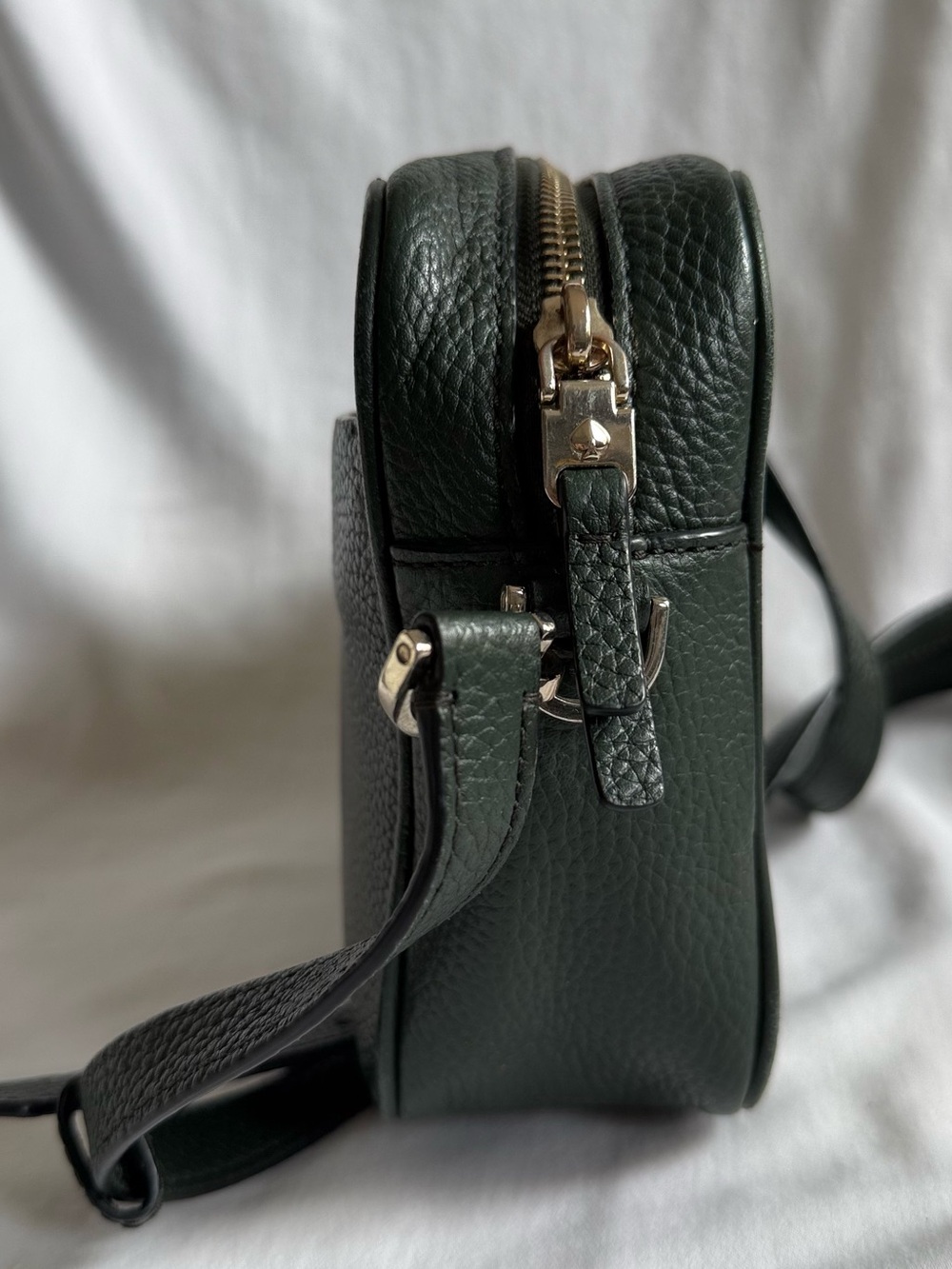 kate spade Deep Evergreen Pebbled Leather Polly Medium Camera Bag - Picture 2 of 11